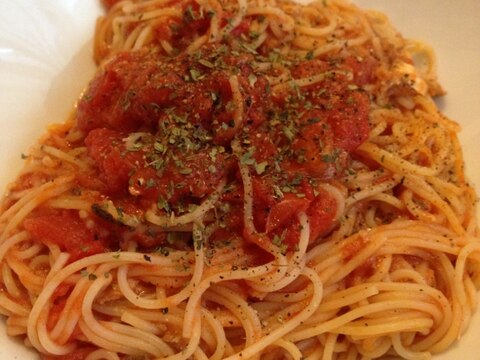 混ぜるだけで簡単！イワシトマトパスタ